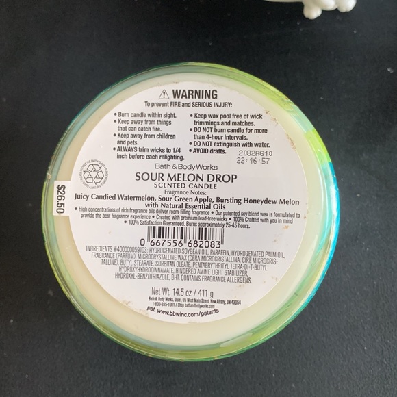 BBW 3 wick candle holder with candle - Picture 2 of 6